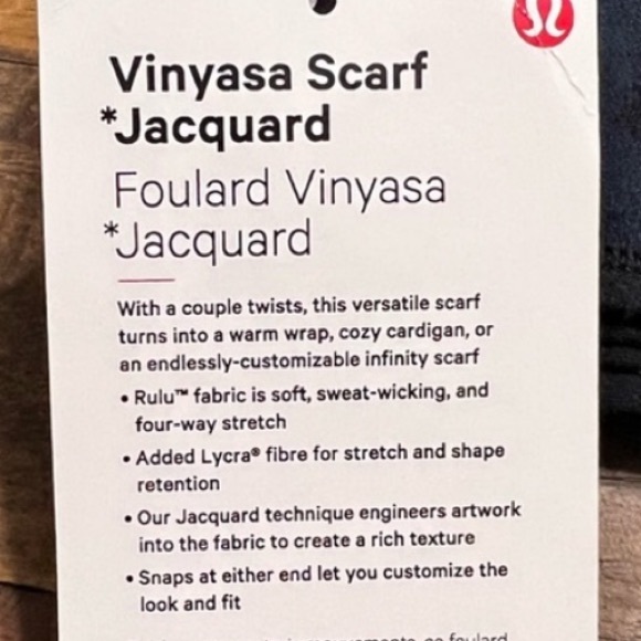 Gently used lululemon wrap jacquard black and blue pattern - Picture 7 of 7